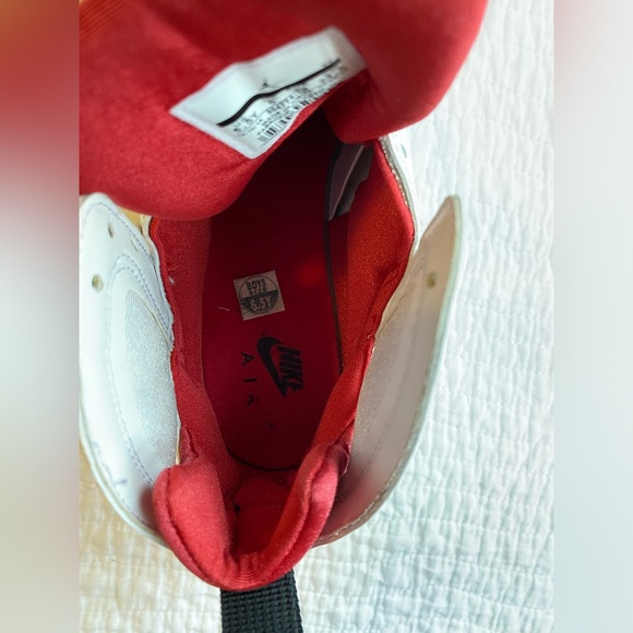 EUC Air Jordan 7 Retro 2015 “Hare” (304774-125) Size 6.5Y/ woman’s size 7.5 - Picture 10 of 14